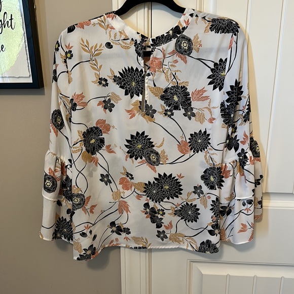 Ruffle Bell-Sleeve Blouse - Picture 3 of 3